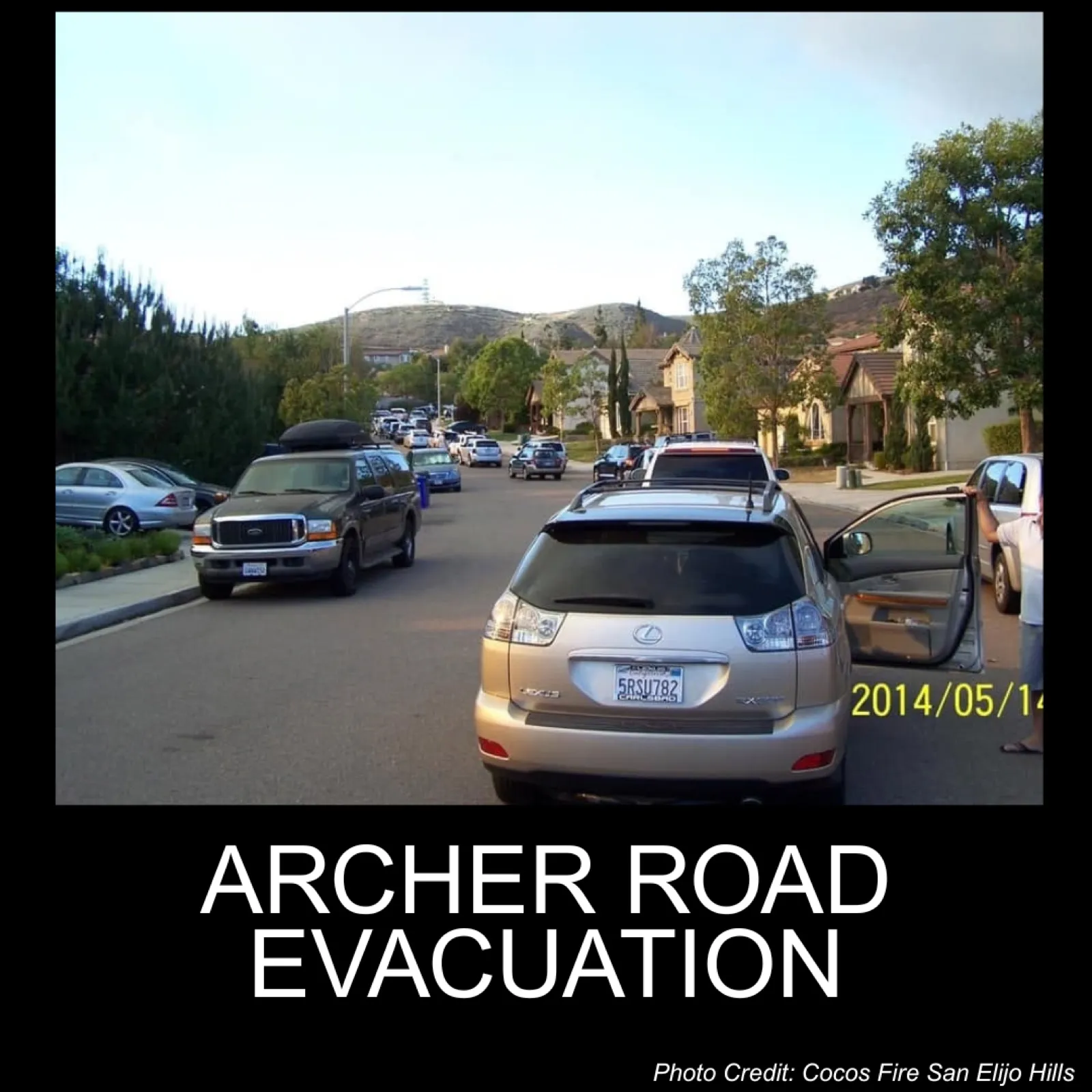 Cocos Fire evacuation on Archer Road, May 14, 2014